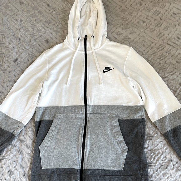Nike Other - Nike zip-up sweater Size: small